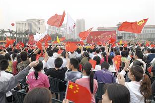 曼晚预测曼联首发：霍伊伦伤缺拉什福德突前，芒特奥纳纳齐上阵